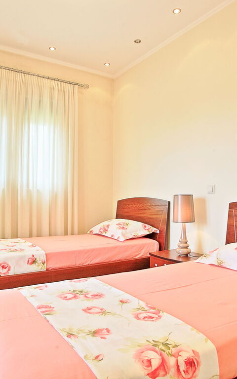 Acharavi Beach Villa: soverom