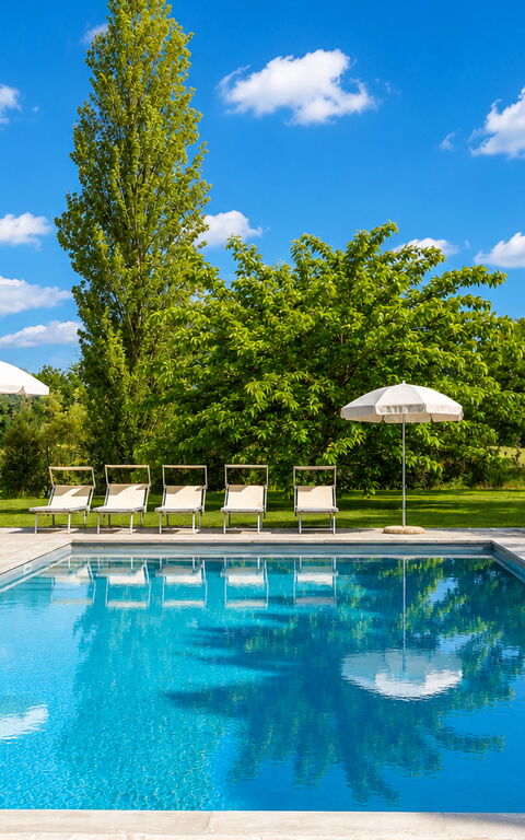 Villa Cangeli: basseng, Hage, Utendørs