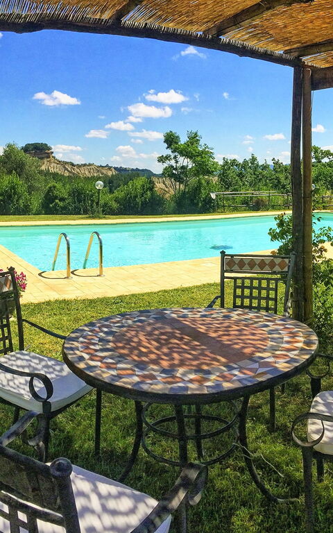 Villa Civita-Old: basseng, Hage