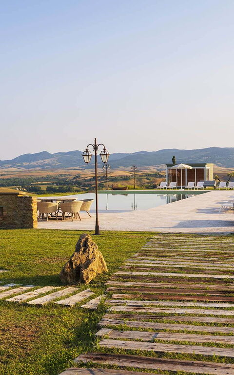 Villa Massimiliano: basseng, Hage, Utendørs