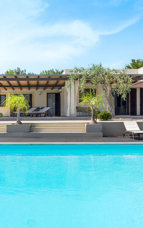 Villa Mara: basseng, Utendørs