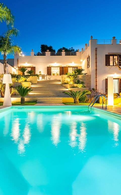 Villa Pigna Bianca: basseng, Utendørs