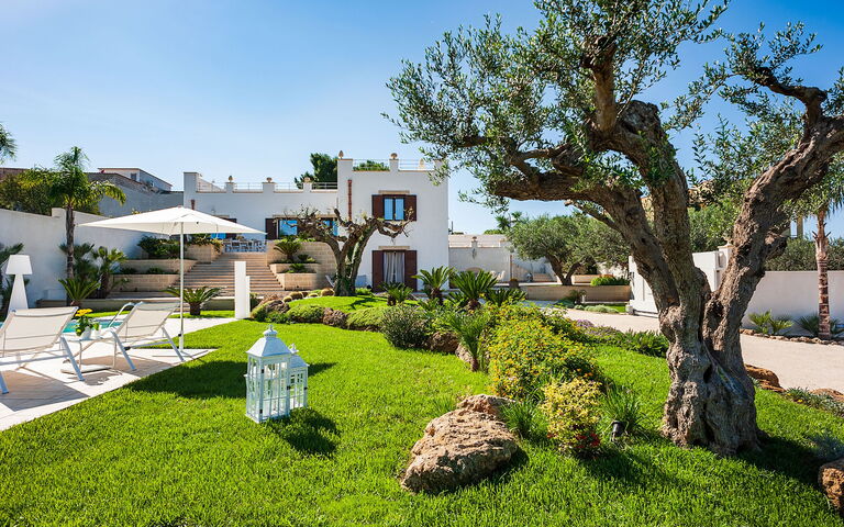 Villa Pigna Bianca: Hage, Utendørs