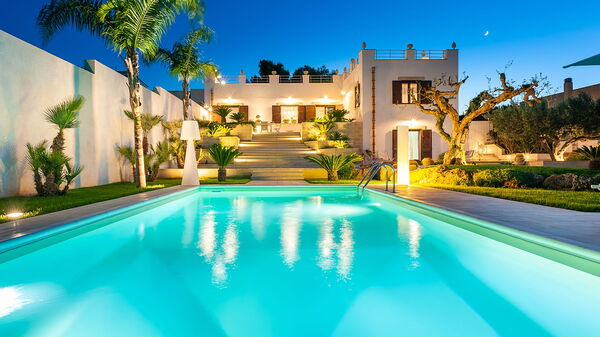 Villa Pigna Bianca: basseng, Utendørs