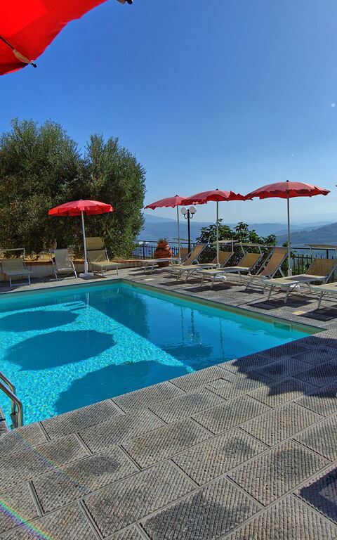 Casalta: basseng, Eksteriør, Utendørs