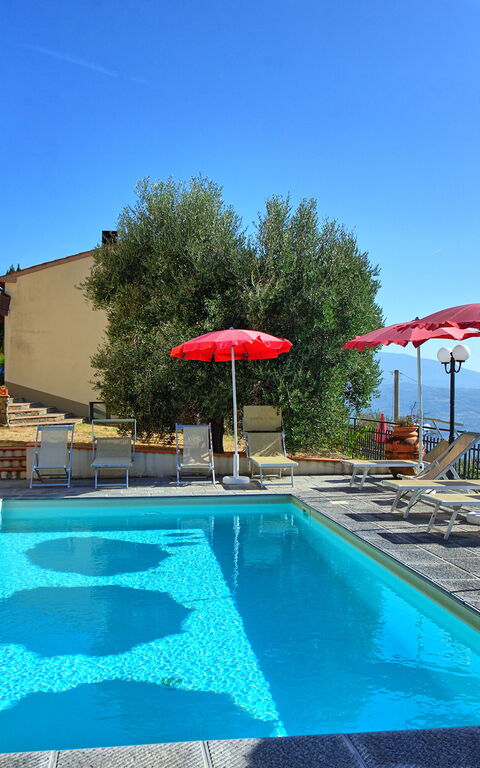 Casalta: basseng, Eksteriør, Utendørs