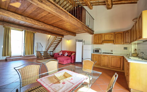 Feriebolig Fienile: Kjøkken, Lunsjrom, Stue