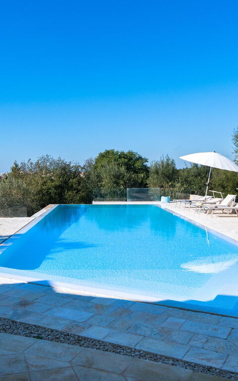 Villa Modigliani: basseng