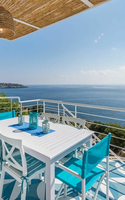 Villa Infinity: Utendørs