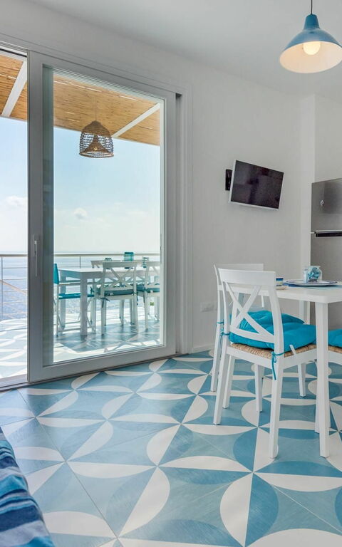 Villa Infinity: Lunsjrom, Stue