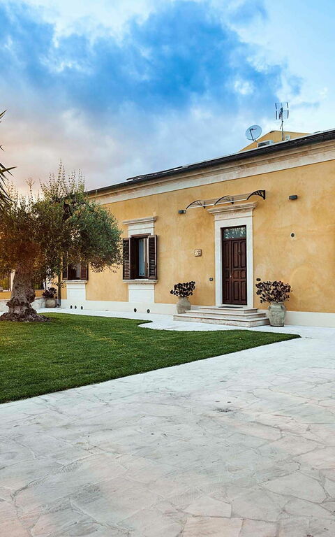 Villa Carolina: Hage, Utendørs