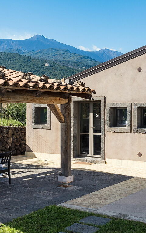 Villa Torre Etnea: Hage, Utendørs