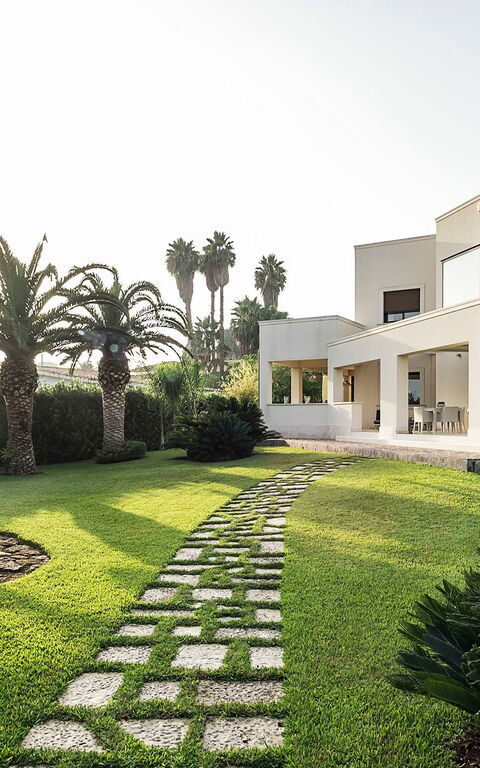 Villa La Plage: Hage, Utendørs, Visningar