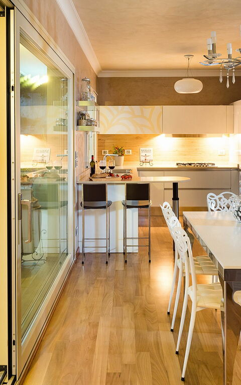 Villa Luce: Kjøkken, Lunsjrom