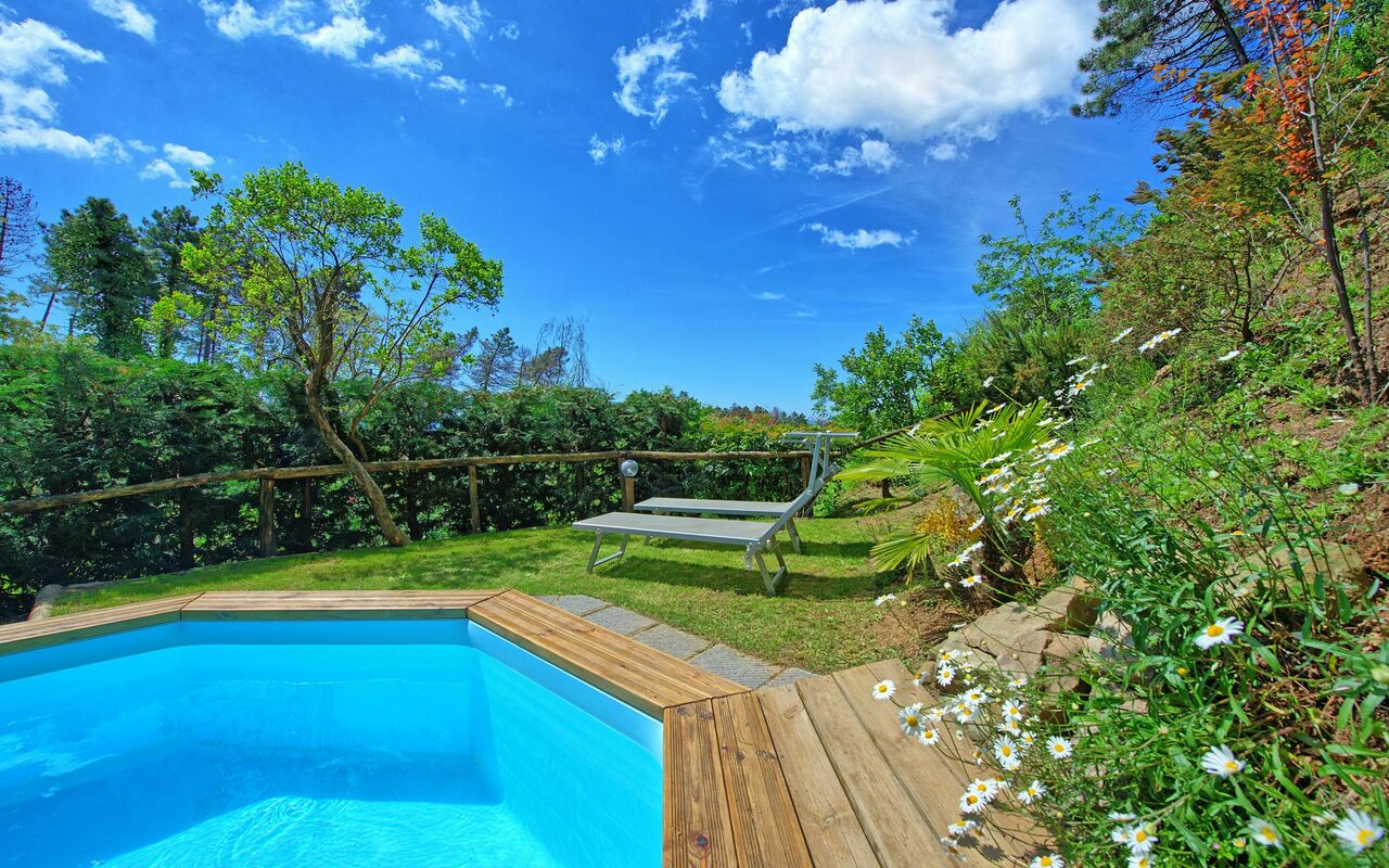 Casale Di Cozzile: basseng, Hage
