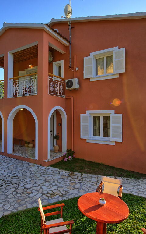 Villa Melodia: Hage, Utendørs