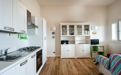 Feriebolig Timone: Kjøkken, Lunsjrom, Stue