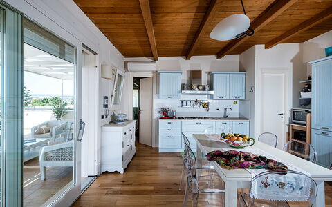 Feriebolig Onda: Kjøkken, Lunsjrom, Stue