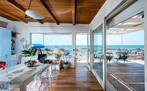 Feriebolig Onda: Kjøkken, Lunsjrom, Stue