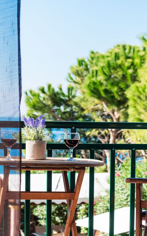 Beachfront Villa Rania: Balkong / terrasse / uteplass