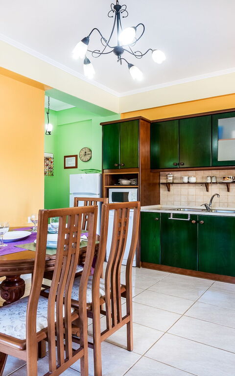 Beachfront Villa Rania: Kjøkken, Lunsjrom