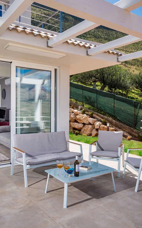 Villa Scire: Hage, Utendørs