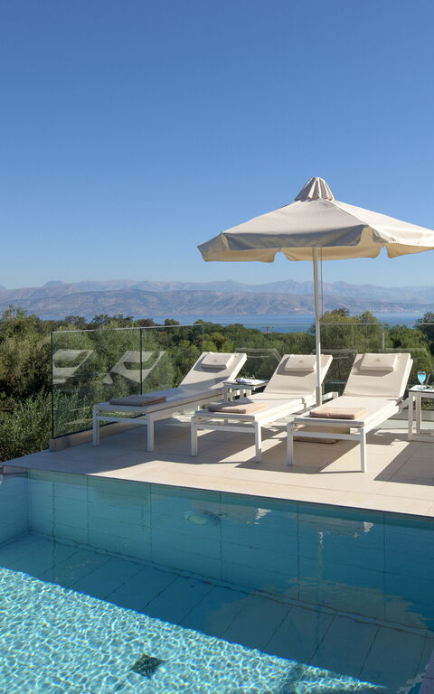 Villa Nafsika: basseng, Eksteriør, Utendørs