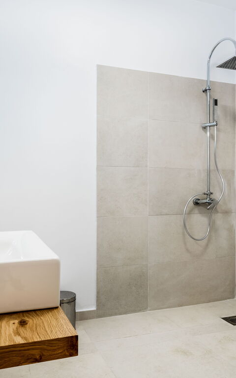 Villa Arete: Baderom