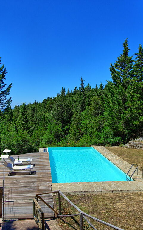 Casa Fioraie: basseng, Hage, Visningar