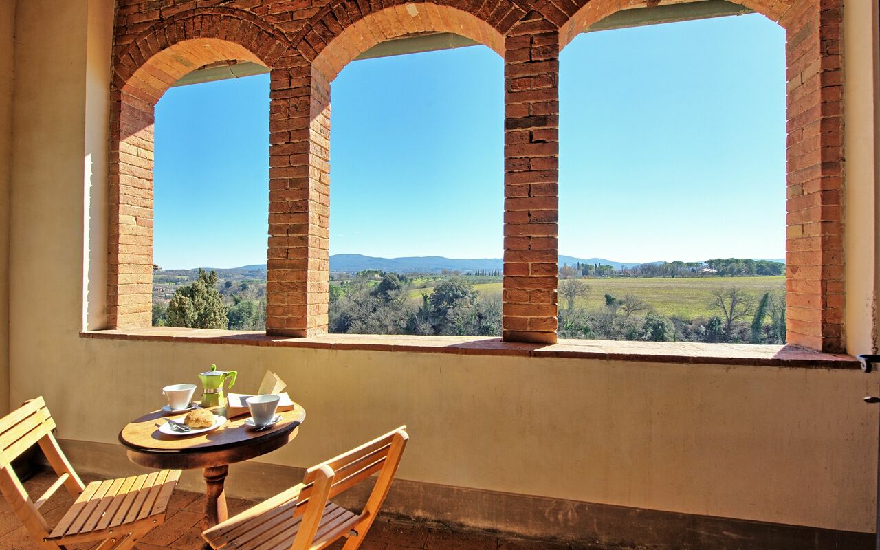Palazzo Del Capitano: Balkong / terrasse / uteplass, Utendørs