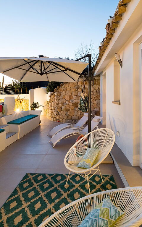 Villa Pales: basseng, Utendørs