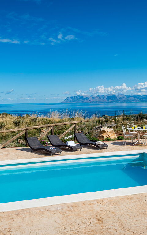 Villa Livreri: basseng, Visningar