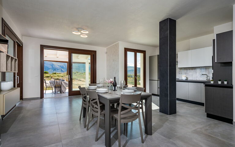 Villa Livreri: Kjøkken, Lunsjrom