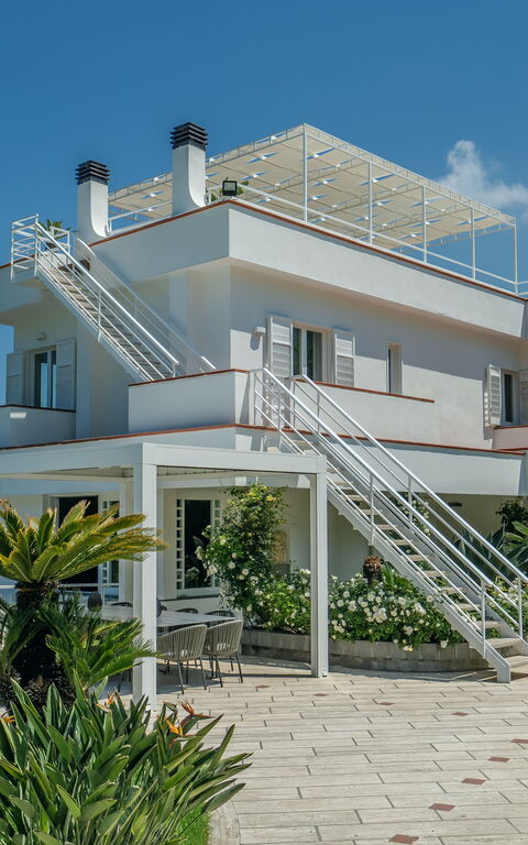 Villa Antonietta: Eksteriør, Hovedinngang, Utendørs