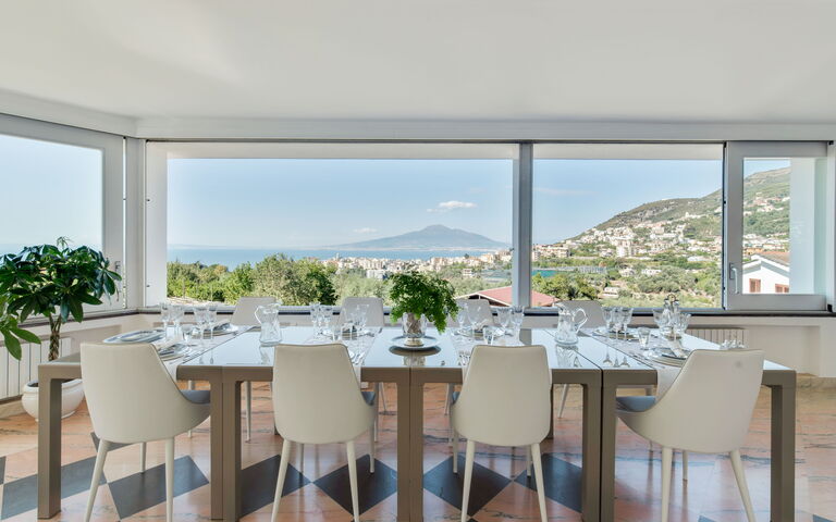 Villa Antonietta: Lunsjrom, Visningar