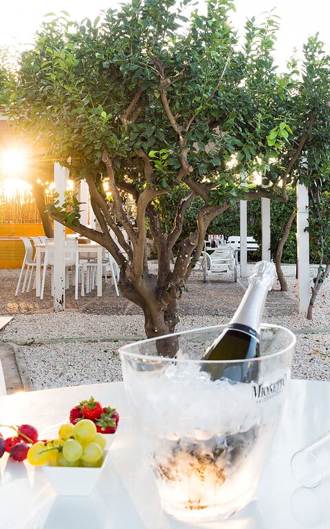 Baia Del Mare: Hage, Utendørs