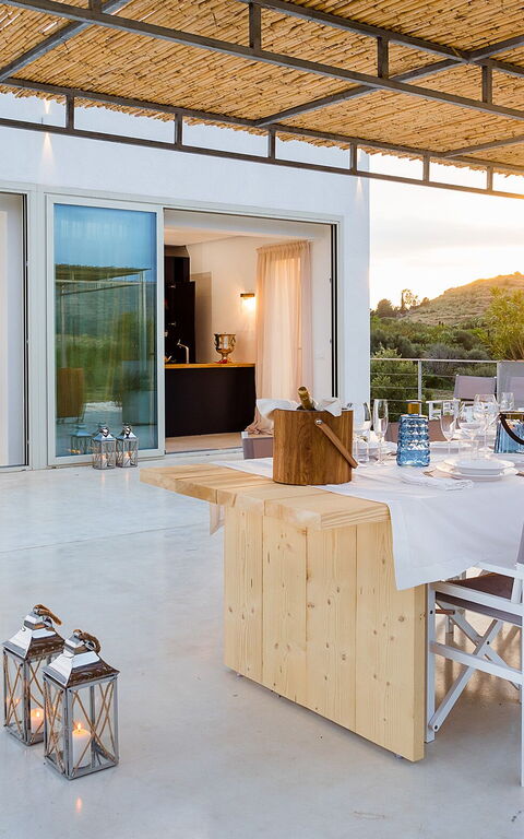 Villa Contra: Balkong / terrasse / uteplass, Utendørs