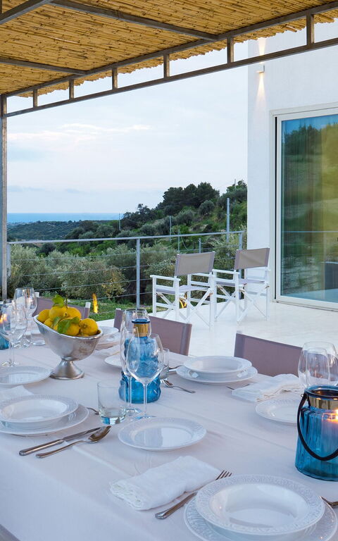 Villa Contra: Balkong / terrasse / uteplass, Utendørs