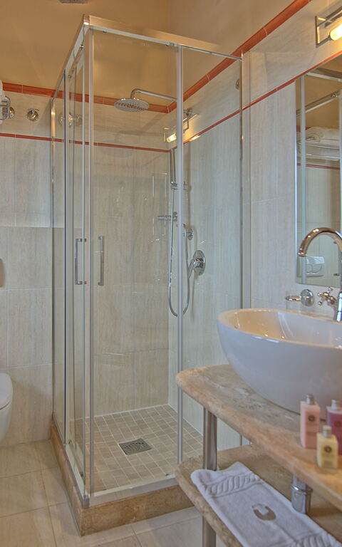 Villa Le Buche: Baderom