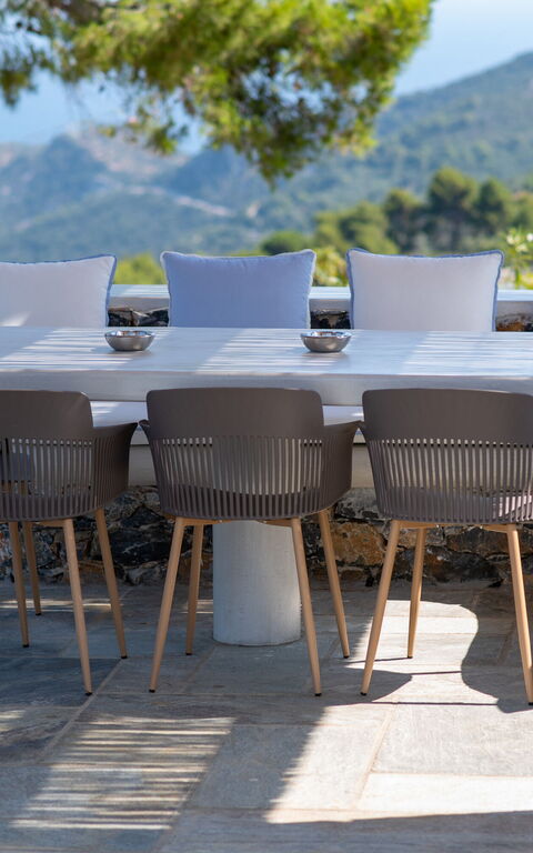 Villa Lyra: Utendørs