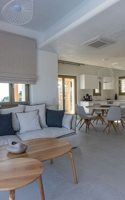 Villa Lyra: Kjøkken, Lunsjrom, Stue