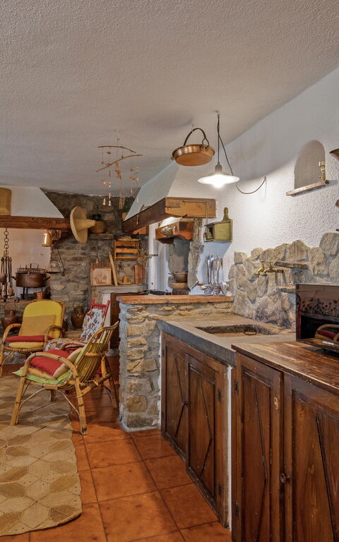 Casale Condottiero: Kjøkken, Lunsjrom