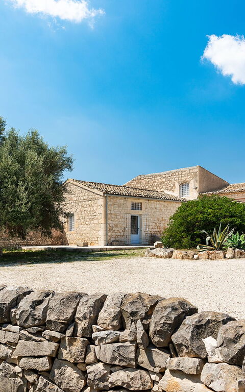 Villa Dimora Pura: Hage, Utendørs