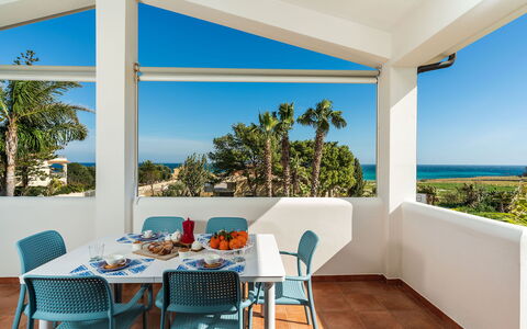 Feriebolig Calantha: Balkong / terrasse / uteplass