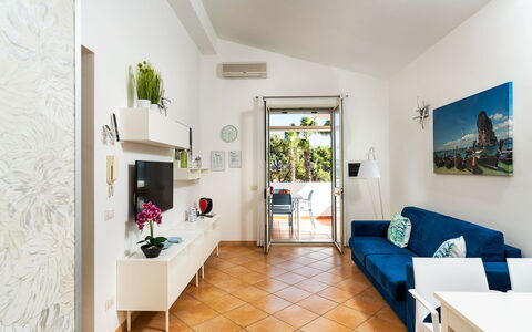 Feriebolig Calantha: Kjøkken, Lunsjrom, Stue