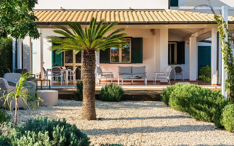 Feriebolig Euthalia: Eksteriør, Hage, Utendørs