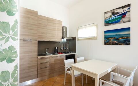 Feriebolig Kalika: Kjøkken, Lunsjrom, Stue