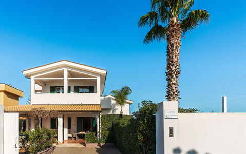 Feriebolig Kalika: Hage