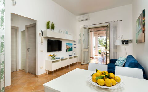 Feriebolig Euthalia: Kjøkken, Lunsjrom, Stue