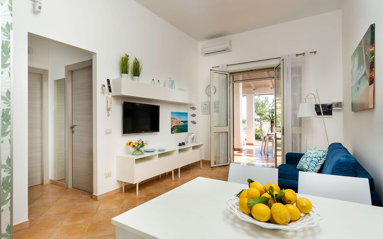 Feriebolig Euthalia: Kjøkken, Lunsjrom, Stue